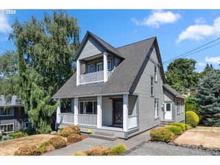 160 S 1ST St, Kalama, WA 98625