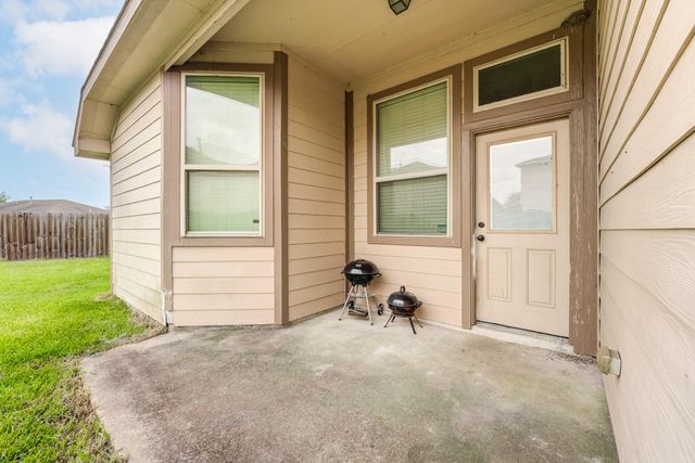9902 Smokey Quartz Lane, Rosharon, TX 77583