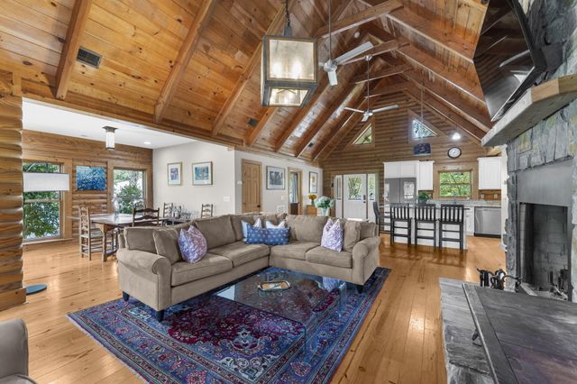 445 Carol Street, Charleston, SC 29412