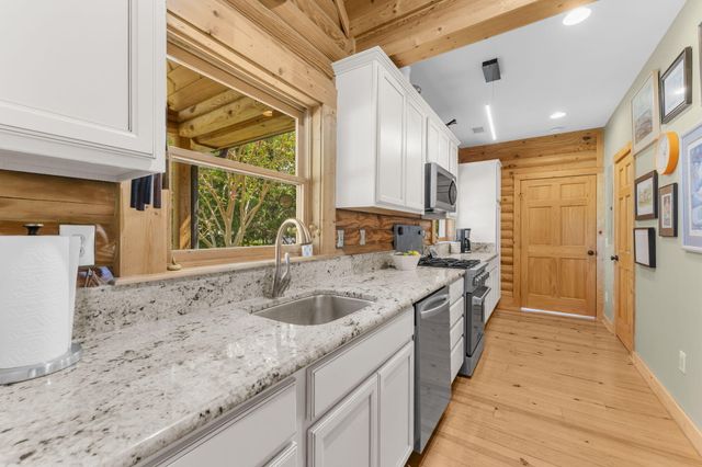 445 Carol Street, Charleston, SC 29412