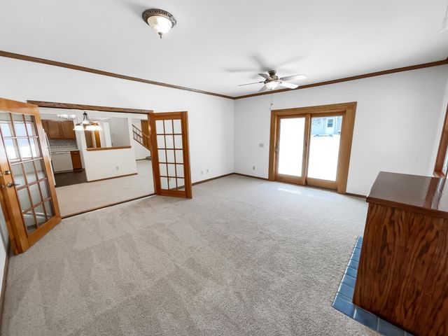 3677 Gershwin Lane N, Oakdale, MN 55128