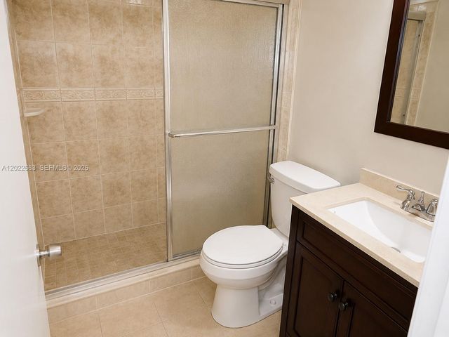 447 NE 195th Street 117, Miami, FL 33179
