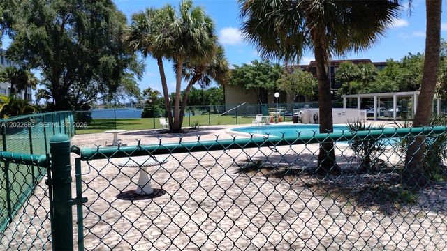 447 NE 195th Street 117, Miami, FL 33179