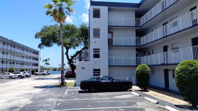 447 NE 195th Street 117, Miami, FL 33179