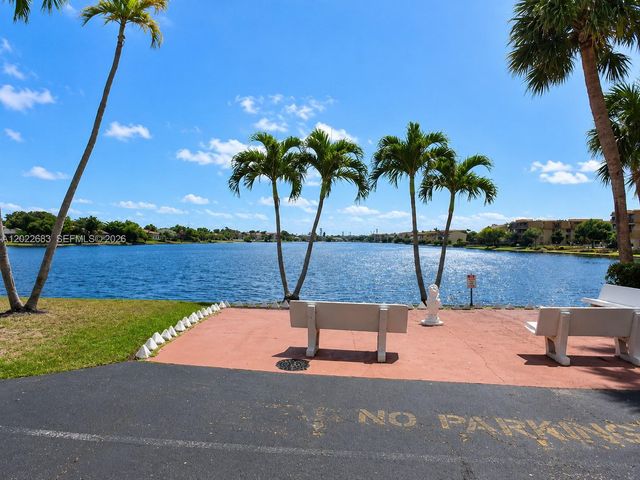 447 NE 195th Street 117, Miami, FL 33179