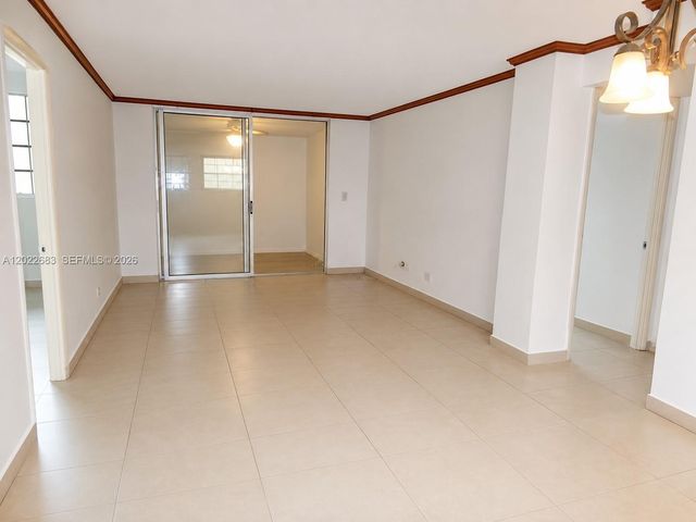 447 NE 195th Street 117, Miami, FL 33179