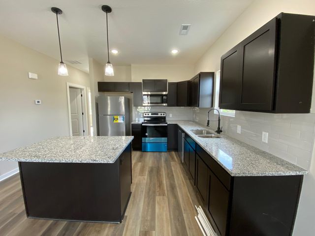5501 N Bressler Dr, Park City, KS 67219
