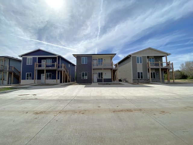 5501 N Bressler Dr, Park City, KS 67219