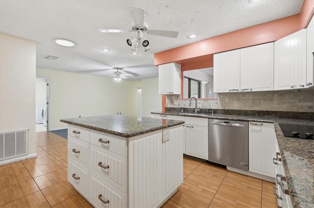 4922 29TH LN E, Bradenton, FL 34203