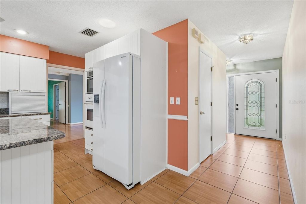 Image 16 of property listing at 4922 29TH LN E, Bradenton, FL 34203