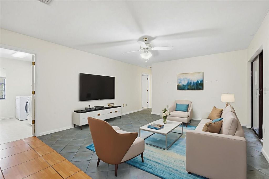 Image 18 of property listing at 4922 29TH LN E, Bradenton, FL 34203