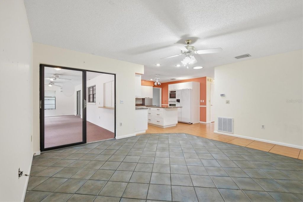 Image 19 of property listing at 4922 29TH LN E, Bradenton, FL 34203