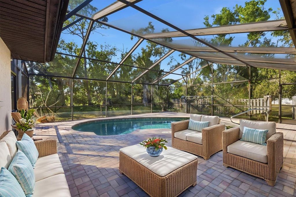 Image 34 of property listing at 4922 29TH LN E, Bradenton, FL 34203