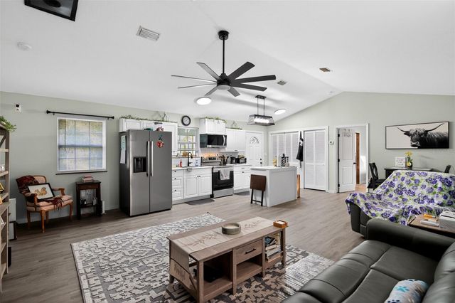 7390 NW 142ND STREET, Trenton, FL 32693