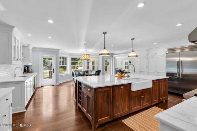 94 Lewis Lane, Fair Haven, NJ 07704
