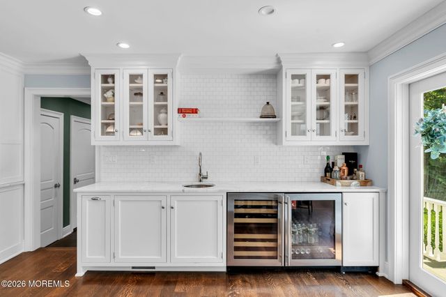 94 Lewis Lane, Fair Haven, NJ 07704