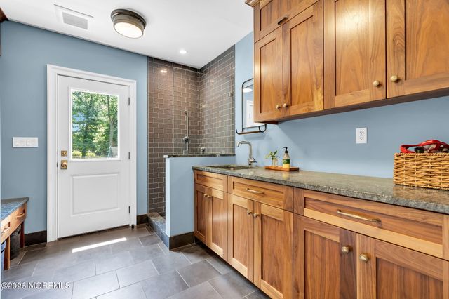 94 Lewis Lane, Fair Haven, NJ 07704