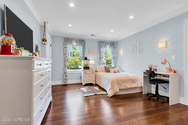 94 Lewis Lane, Fair Haven, NJ 07704