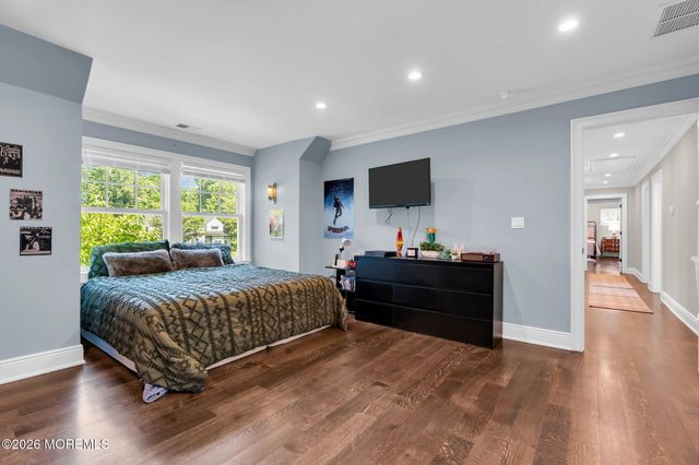 94 Lewis Lane, Fair Haven, NJ 07704