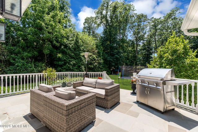 94 Lewis Lane, Fair Haven, NJ 07704