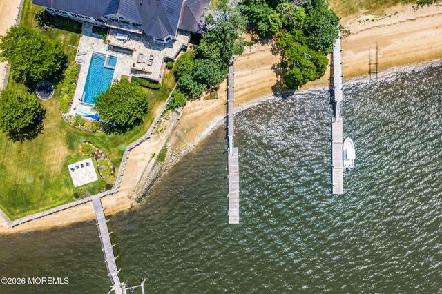 94 Lewis Lane, Fair Haven, NJ 07704