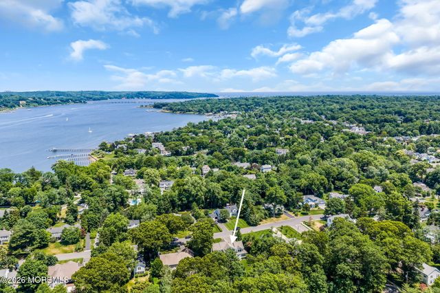 94 Lewis Lane, Fair Haven, NJ 07704