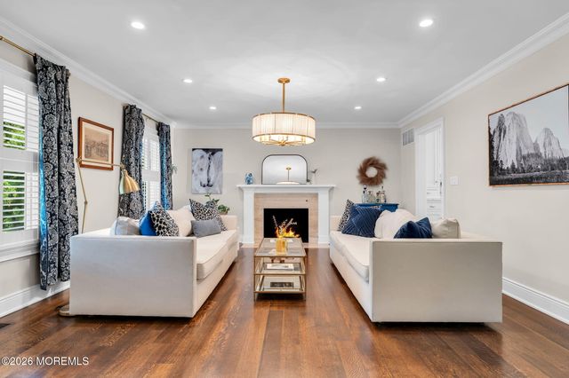 94 Lewis Lane, Fair Haven, NJ 07704