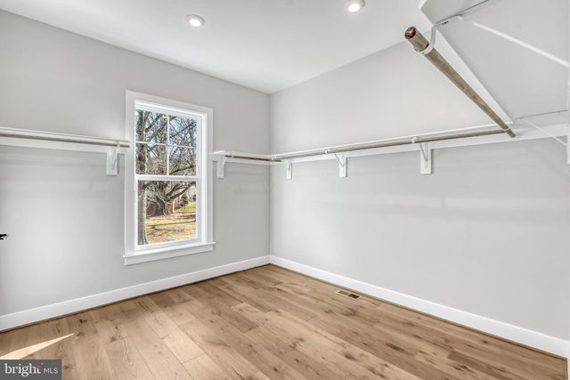 6607 29TH ST N, Arlington, VA 22213