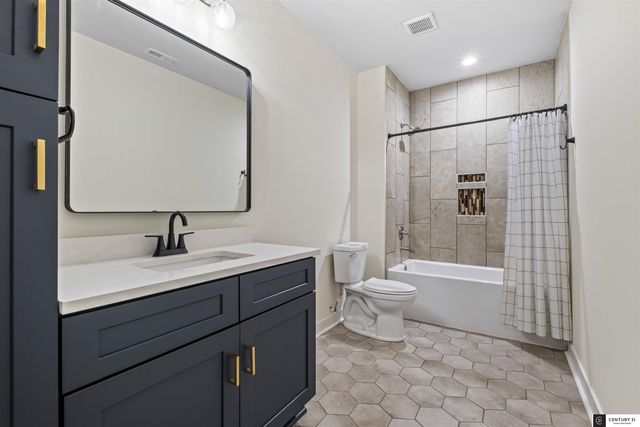 14909 S 21st Street, Bellevue, NE 68123