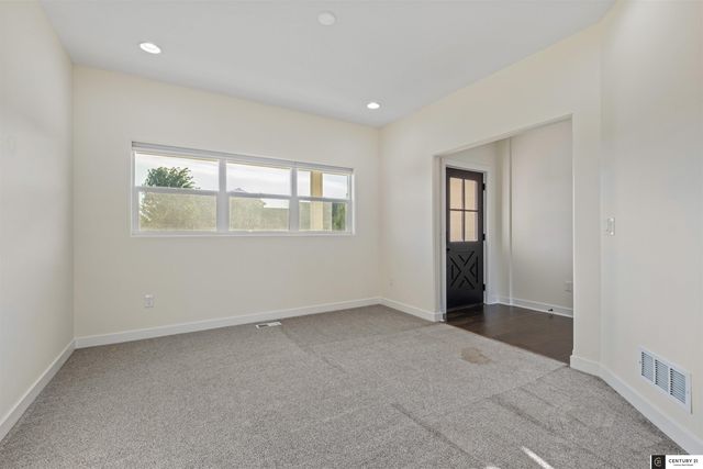 14909 S 21st Street, Bellevue, NE 68123