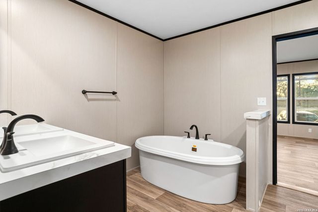 101 Mahaffey Way, San Antonio, TX 78264