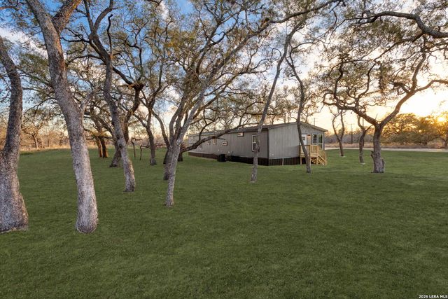 101 Mahaffey Way, San Antonio, TX 78264