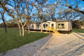 101 Mahaffey Way, San Antonio, TX 78264