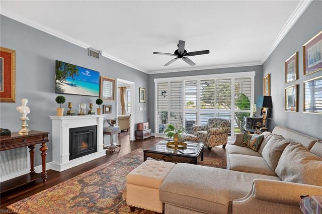 3330 Crown Pointe BLVD 101, Naples, FL 34112