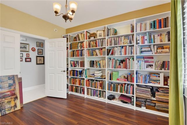 3330 Crown Pointe BLVD 101, Naples, FL 34112