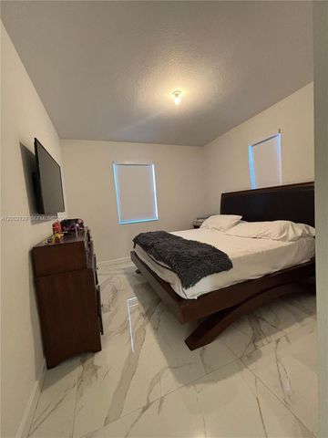 16144 SW 148th Pl, Miami, FL 33187