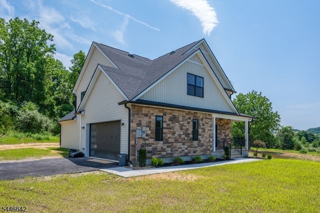 5 Emerald Dr, Hardyston Twp., NJ 07419