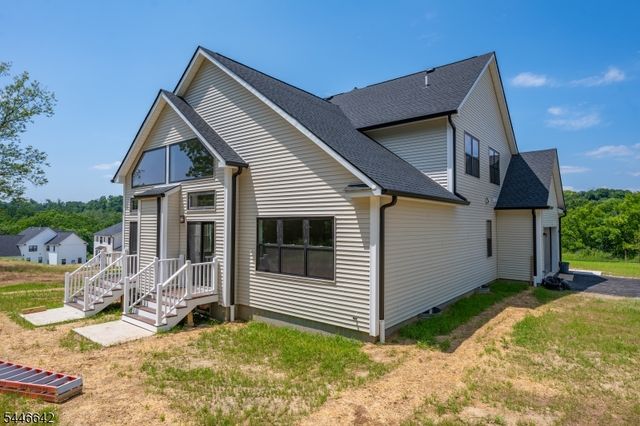 5 Emerald Dr, Hardyston Twp., NJ 07419