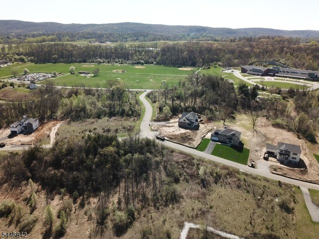 5 Emerald Dr, Hardyston Twp., NJ 07419