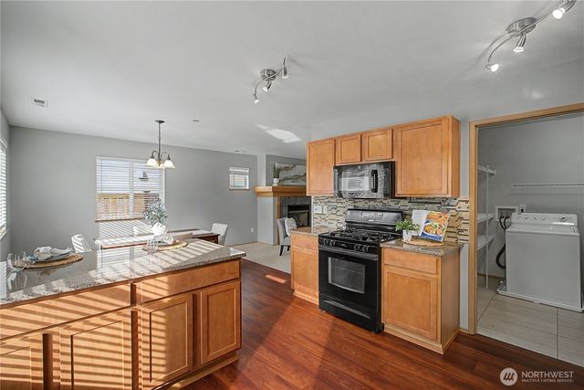 1775 Cadborough Lane, Dupont, WA 98327