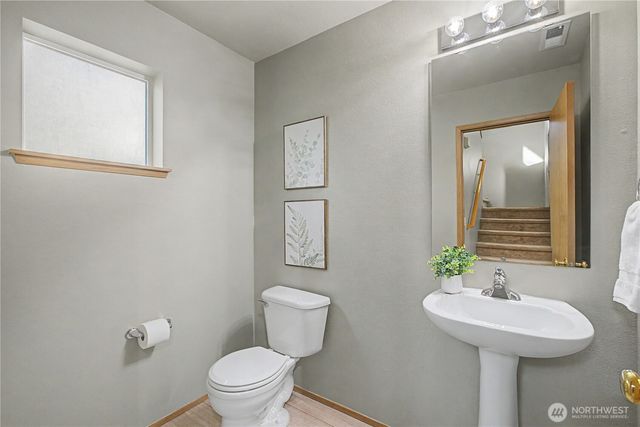 1775 Cadborough Lane, Dupont, WA 98327