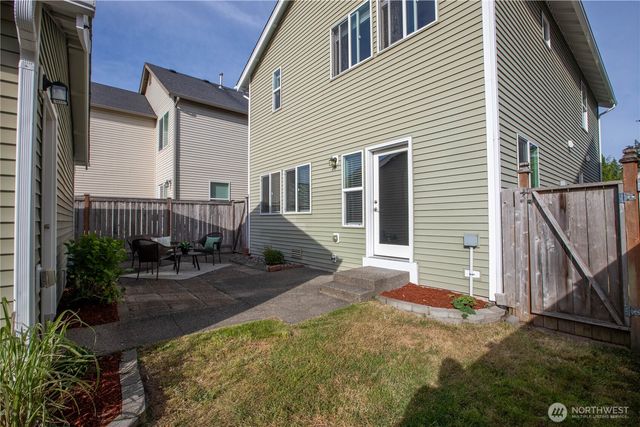 1775 Cadborough Lane, Dupont, WA 98327