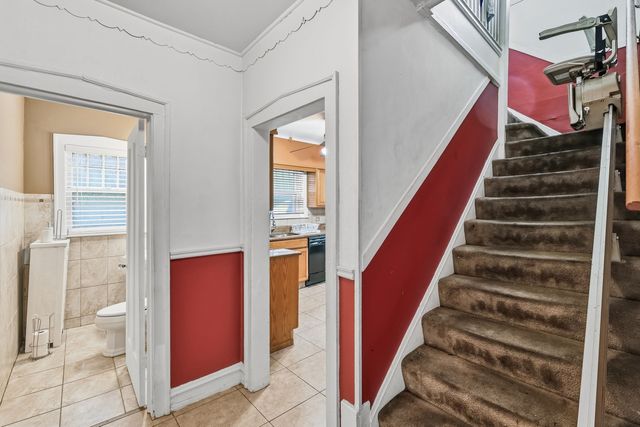 7021 S Cregier Avenue, Chicago, IL 60649
