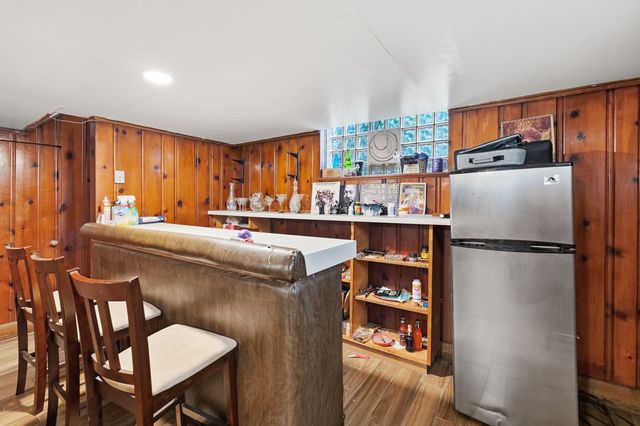 7021 S Cregier Avenue, Chicago, IL 60649