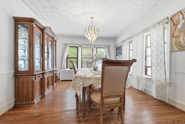 7021 S Cregier Avenue, Chicago, IL 60649