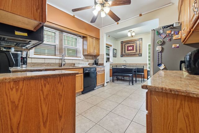 7021 S Cregier Avenue, Chicago, IL 60649