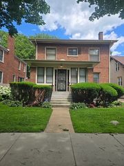 7021 S Cregier Avenue, Chicago, IL 60649