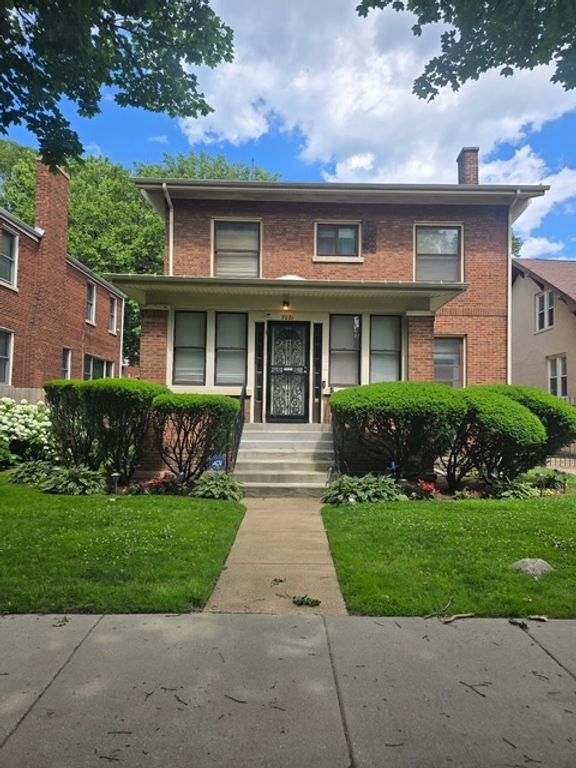 7021 S Cregier Avenue, Chicago, IL 60649