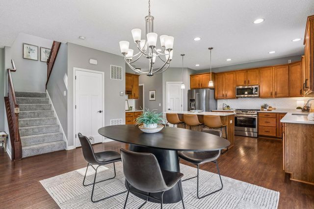 13816 Savanna Drive, Rogers, MN 55374