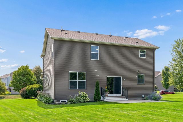 13816 Savanna Drive, Rogers, MN 55374